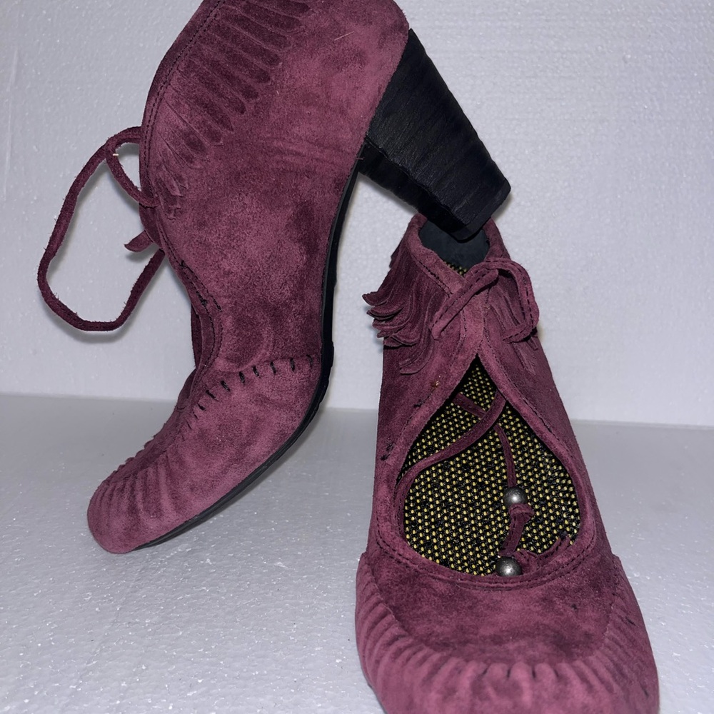 Born Purple Heels with Ornate Design